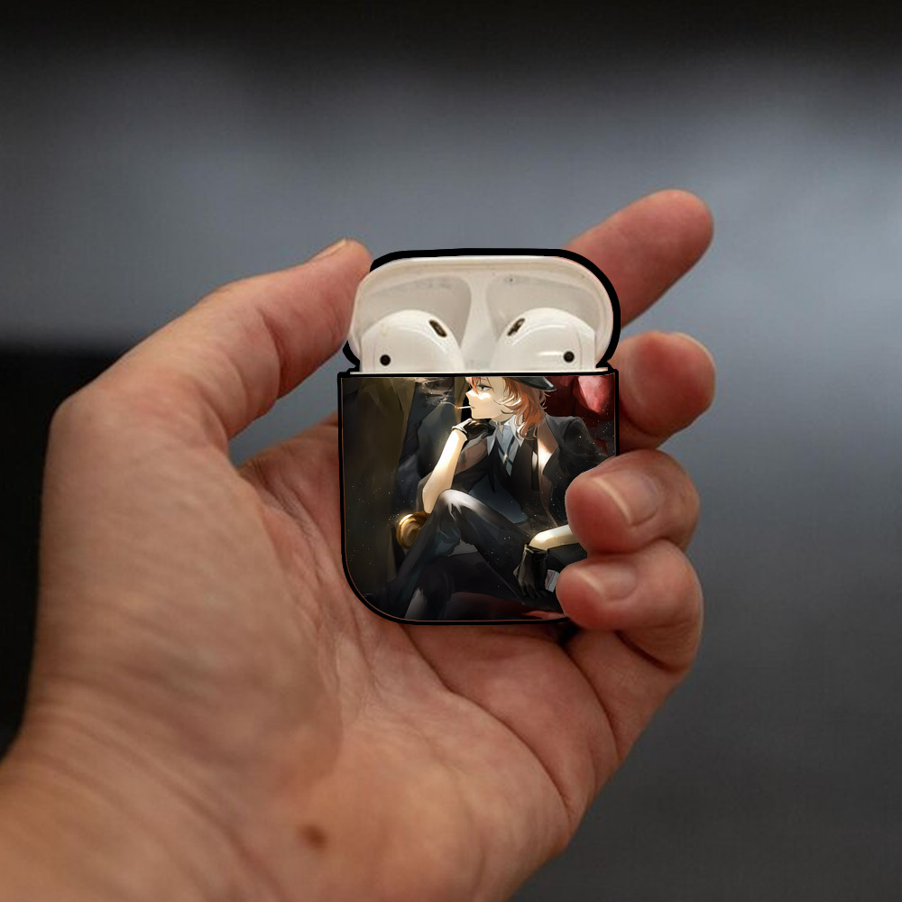 文豪ストレイドッグス Bungo Stray Dogs AirPods 第2世代保護ケース ハードシェル ブラック 耐衝撃・防指紋・カラビナ付き