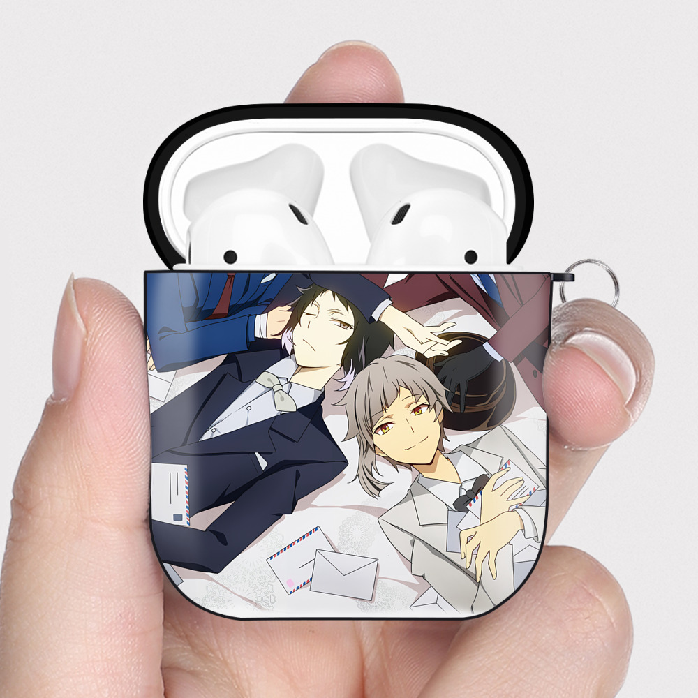 （画像用） 文豪ストレイドッグス Bungo Stray Dogs AirPods 第2世代保護ケース ハードシェル ブラック 耐衝撃・防指紋・カラビナ付き