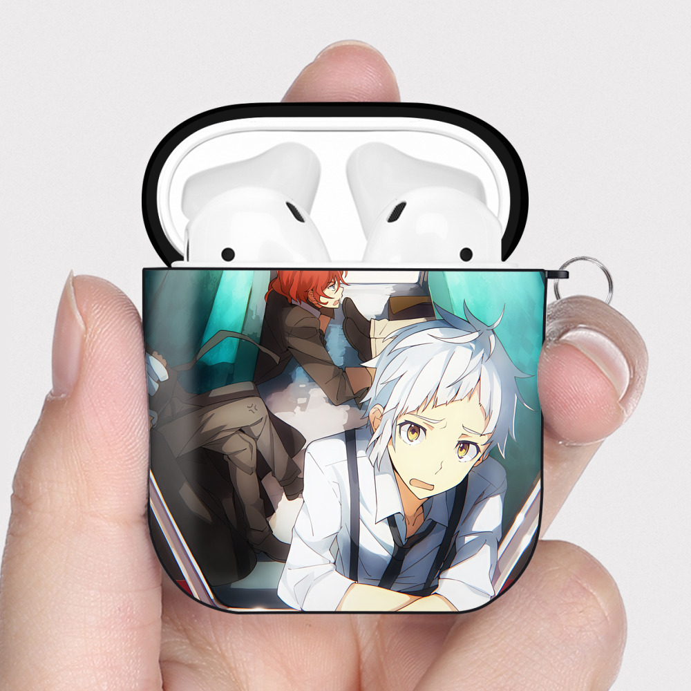 （画像用） 文豪ストレイドッグス Bungo Stray Dogs AirPods 第2世代保護ケース ハードシェル ブラック 耐衝撃・防指紋・カラビナ付き