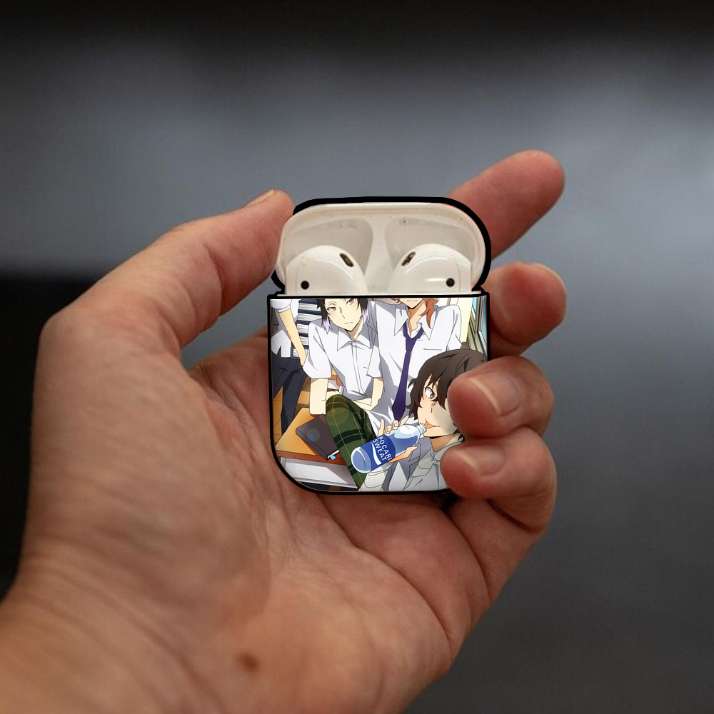 文豪ストレイドッグス Bungo Stray Dogs AirPods 第2世代保護ケース ハードシェル ブラック 耐衝撃・防指紋・カラビナ付き