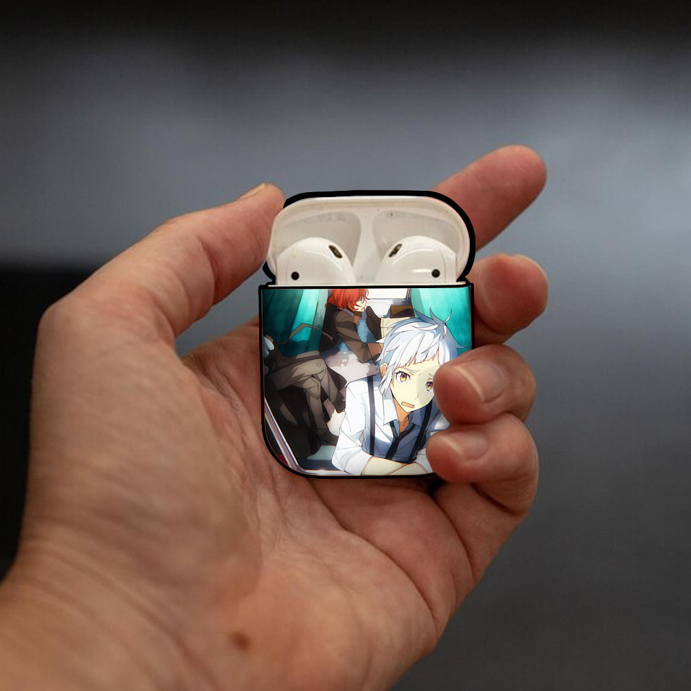 文豪ストレイドッグス Bungo Stray Dogs AirPods 第2世代保護ケース ハードシェル ブラック 耐衝撃・防指紋・カラビナ付き