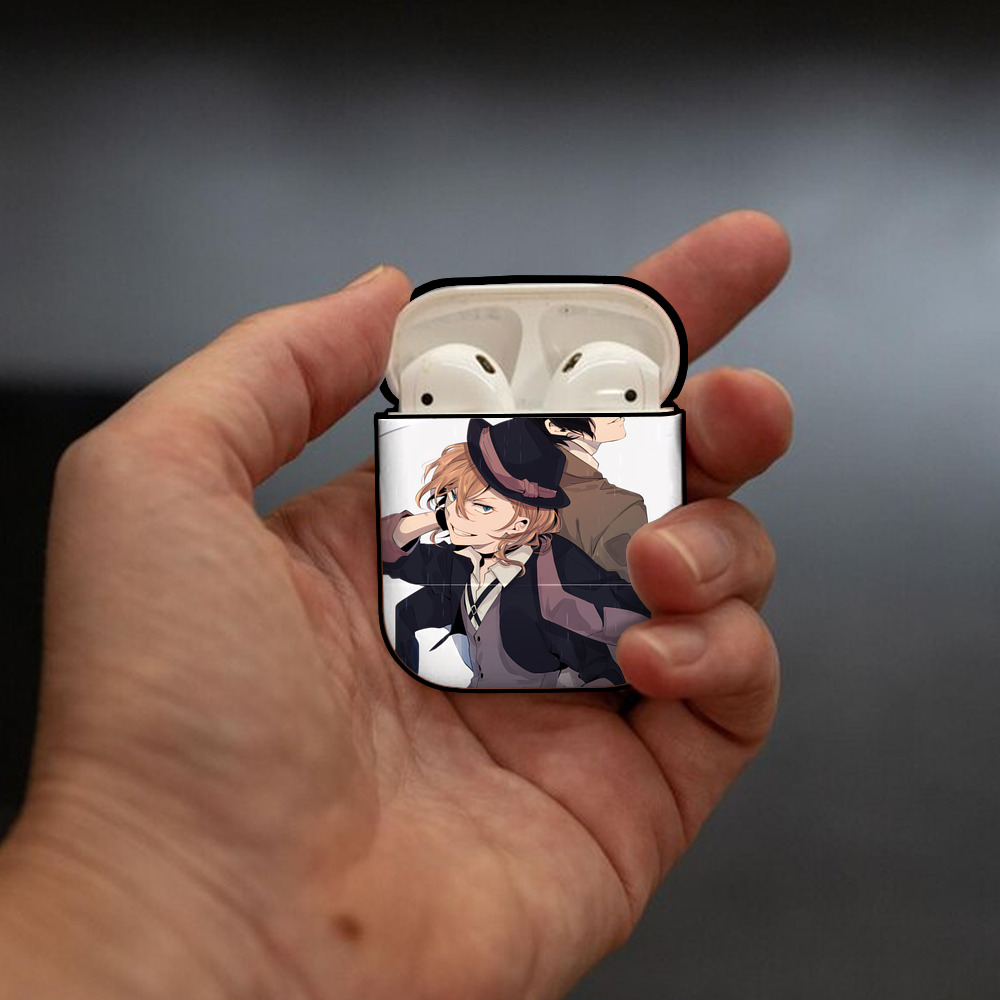 文豪ストレイドッグス Bungo Stray Dogs AirPods 第2世代保護ケース ハードシェル ブラック 耐衝撃・防指紋・カラビナ付き
