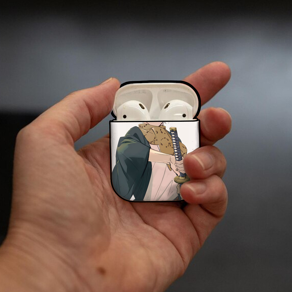 文豪ストレイドッグス Bungo Stray Dogs AirPods 第2世代保護ケース ハードシェル ブラック 耐衝撃・防指紋・カラビナ付き