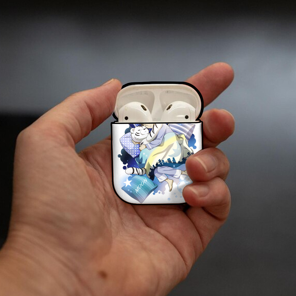 文豪ストレイドッグス Bungo Stray Dogs AirPods 第2世代保護ケース ハードシェル ブラック 耐衝撃・防指紋・カラビナ付き